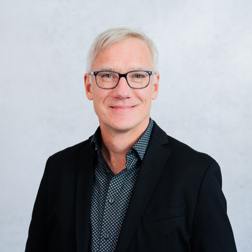 Foto Prof. Dr. Helmar Schöne